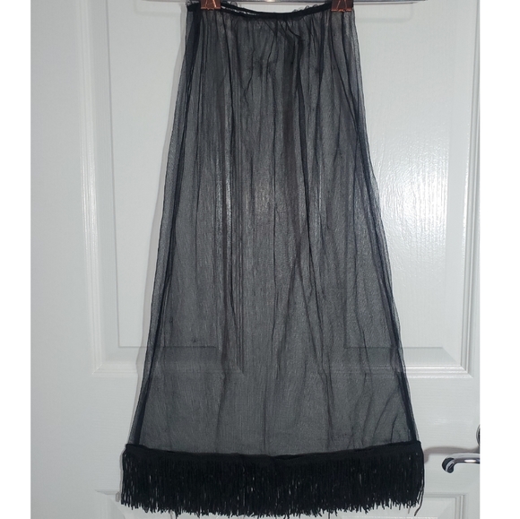 Flapper Girl Halloween Costume - Picture 4 of 5